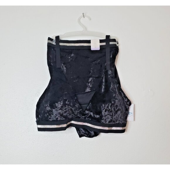 Panty & Bra Set 1X Black Velour Silver Trim Sexy rue21 - Picture 2 of 13